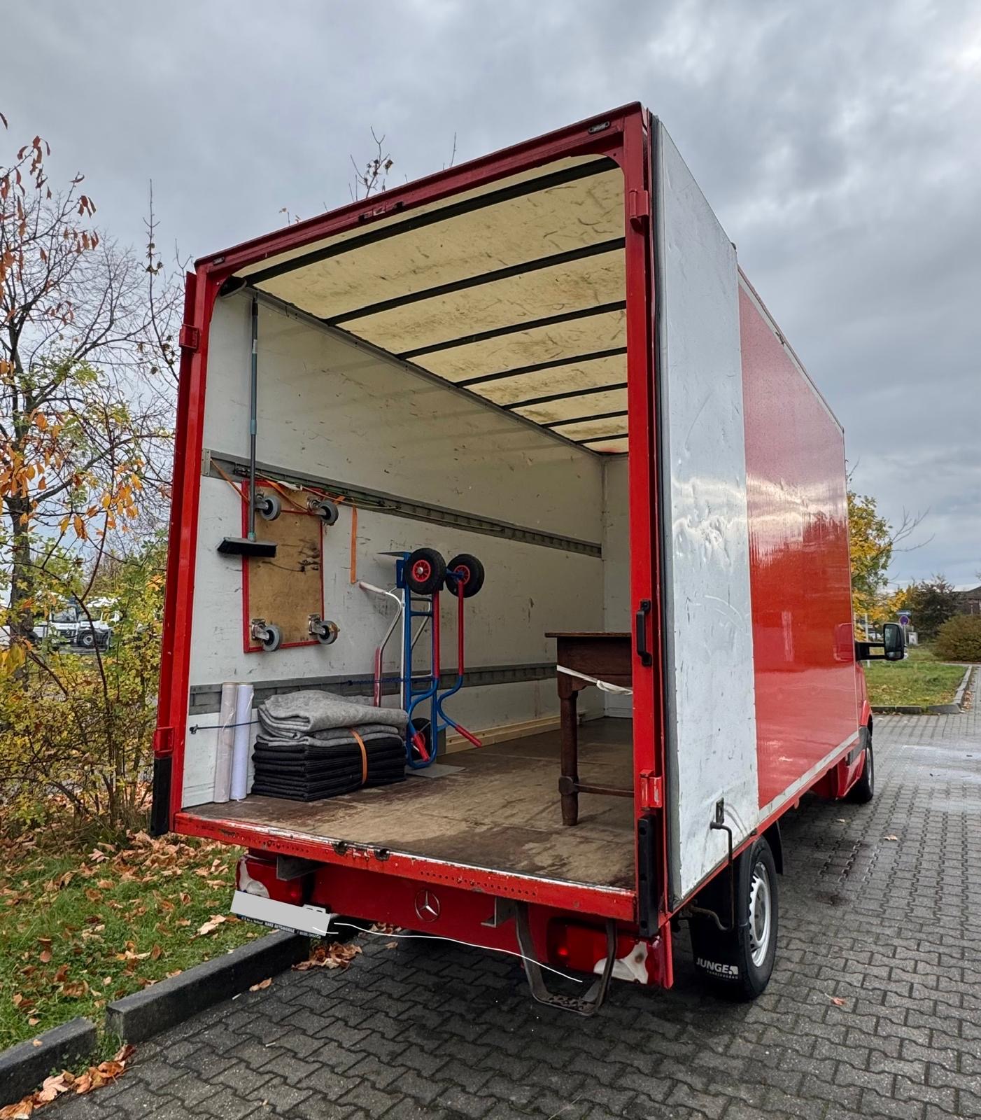 Möbeltransport Berlin – sorgfältiges Verpacken der Möbel